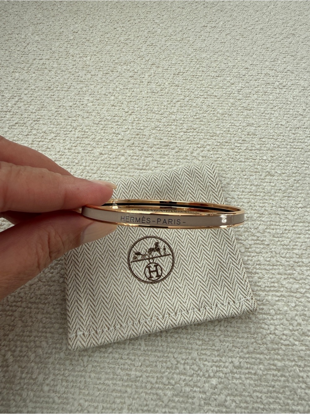 Hermès Uni Enamel Bangle Bracelet Rose Gold Large - Etoupe